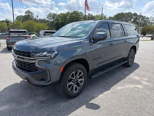 Shadow Gray Metallic 2021 Chevrolet Suburban Z71