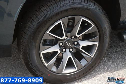Shadow Gray Metallic 2021 Chevrolet Suburban Z71