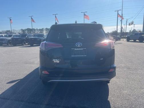 2017 Toyota RAV4 SE