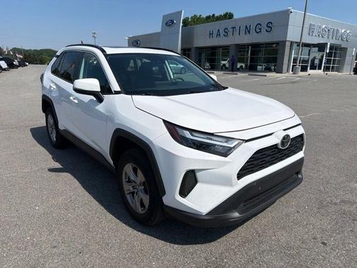 Ice 2023 Toyota RAV4 XLE