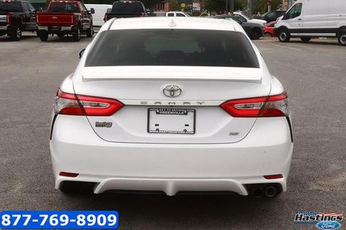 Super White 2019 Toyota Camry SE