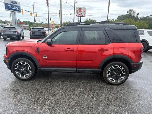 HOT PEPPER RED METALLIC TC 2024 Ford Bronco Sport OUTER BANKS