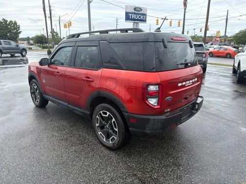 HOT PEPPER RED METALLIC TC 2024 Ford Bronco Sport OUTER BANKS
