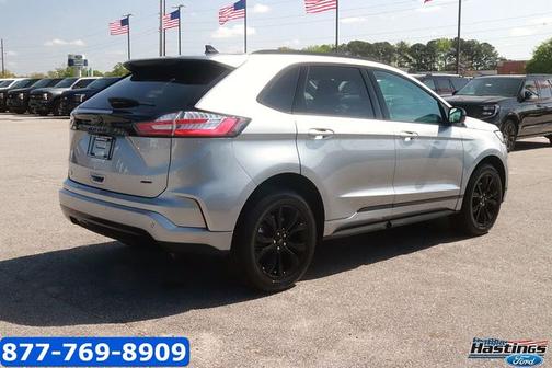 ICONIC SILVER 2024 Ford Edge SE