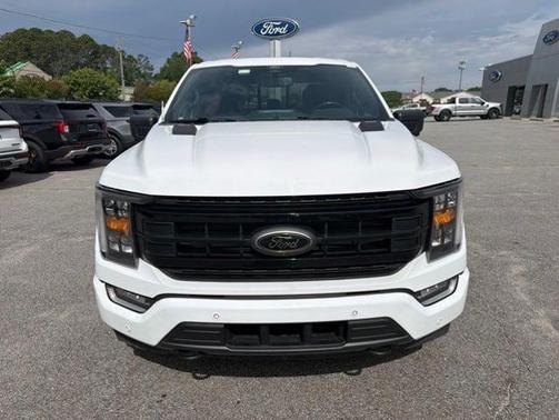 OXFORD WHITE 2022 Ford F-150 XLT