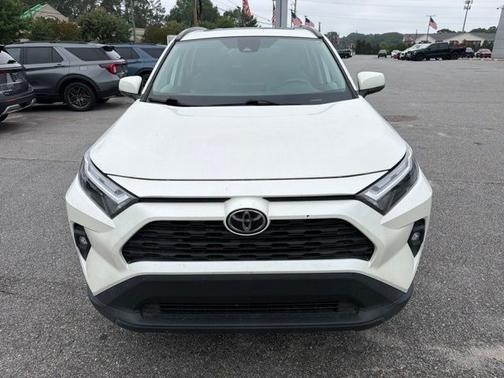 Blizzard Pearl 2022 Toyota RAV4 XLE PREMIUM