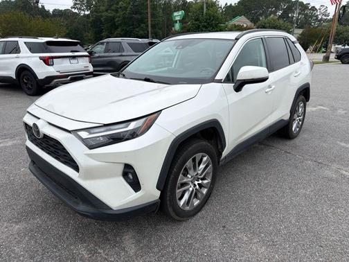 Blizzard Pearl 2022 Toyota RAV4 XLE PREMIUM