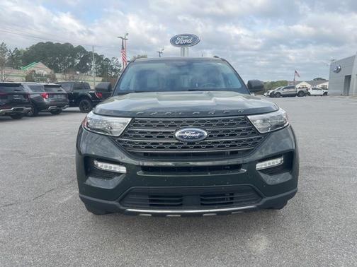FORGED GREEN METALLIC 2021 Ford Explorer XLT