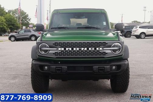 ERUPTION GREEN METALLIC 2023 Ford Bronco BADLANDS