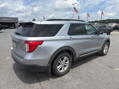 ICONIC SILVER METALLIC 2020 Ford Explorer XLT