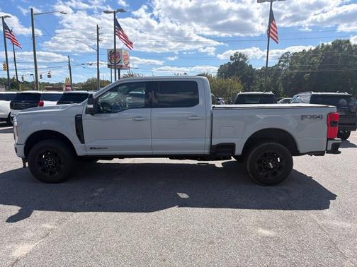 AVALANCHE 2025 Ford F-350 LARIAT SUPER DUTY