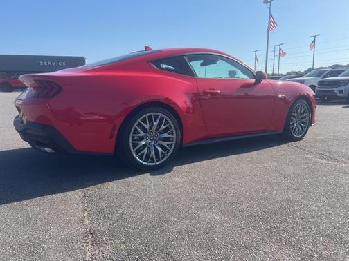 RACE RED 2025 Ford Mustang GT PREMIUM