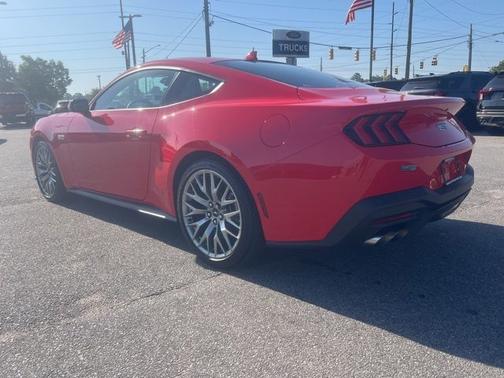 RACE RED 2025 Ford Mustang GT PREMIUM