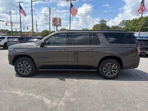 Graywood Metallic 2021 Chevrolet Suburban Z71