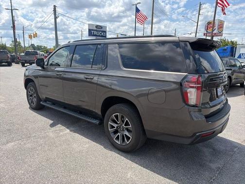 Graywood Metallic 2021 Chevrolet Suburban Z71