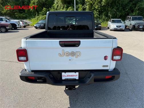 2022 Jeep Gladiator Overland