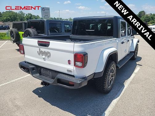 2022 Jeep Gladiator Overland