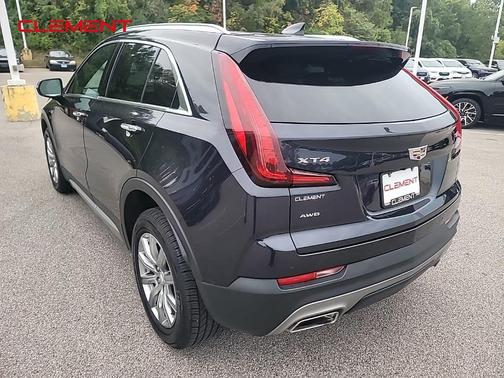 2023 Cadillac XT4 Premium Luxury