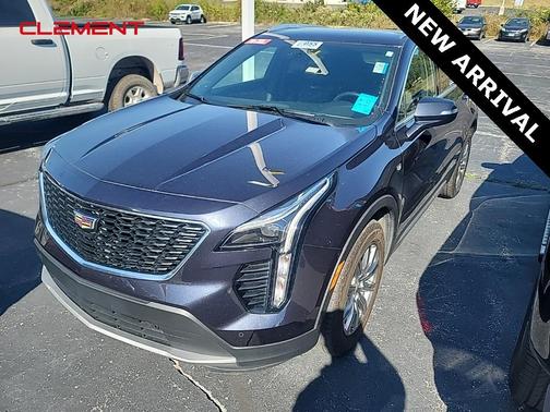 2023 Cadillac XT4 Premium Luxury