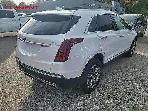 2022 Cadillac XT5 Premium Luxury