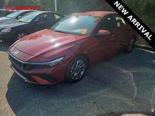 2024 Hyundai ELANTRA SEL