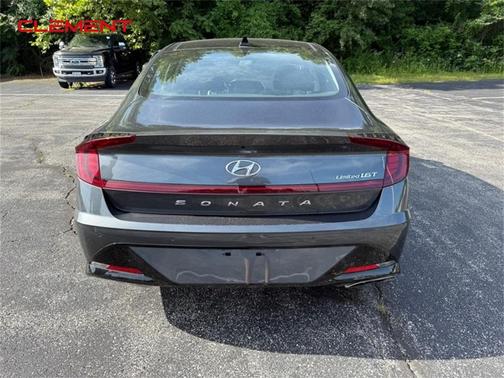 2022 Hyundai SONATA Limited