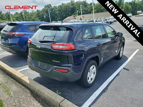 2016 Jeep Cherokee Sport