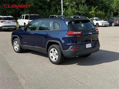 2016 Jeep Cherokee Sport
