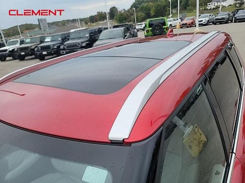 2024 Mitsubishi Outlander PHEV SEL
