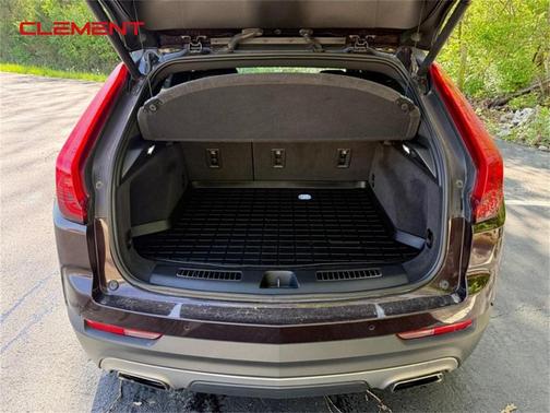 2021 Cadillac XT4 Premium Luxury