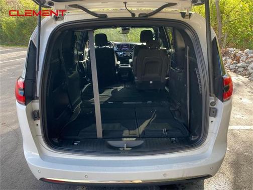 2023 Chrysler Pacifica Touring