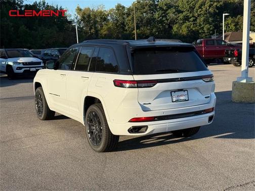 2025 Jeep Grand Cherokee Summit