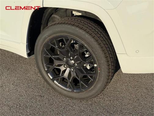 2025 Jeep Grand Cherokee Summit