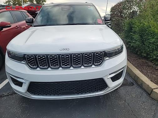 2022 Jeep Grand Cherokee Summit