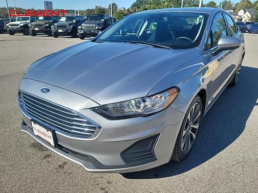 2020 Ford Fusion SE