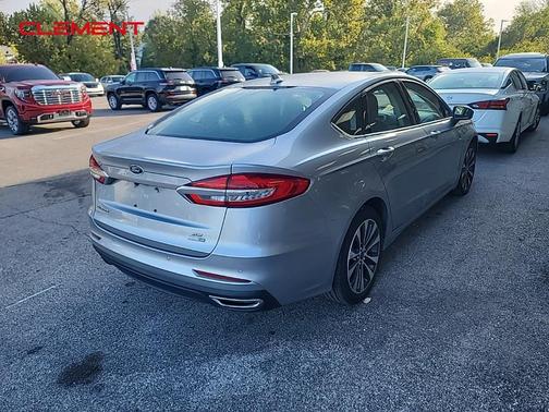 2020 Ford Fusion SE