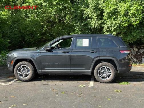 2023 Jeep Grand Cherokee 4xe Trailhawk