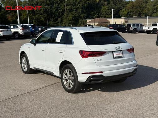 2022 Audi Q3 45 S line Premium