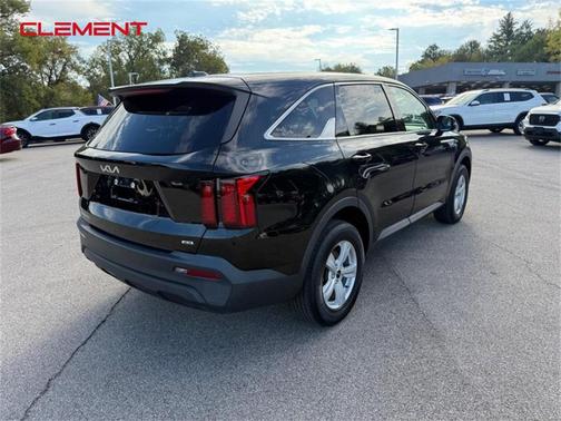 2023 Kia Sorento LX