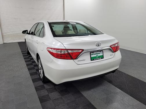 2016 Toyota Camry XLE