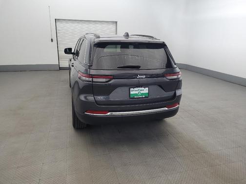 Baltic Gray Metallic Clearcoat 2022 Jeep Grand Cherokee 4xe Base
