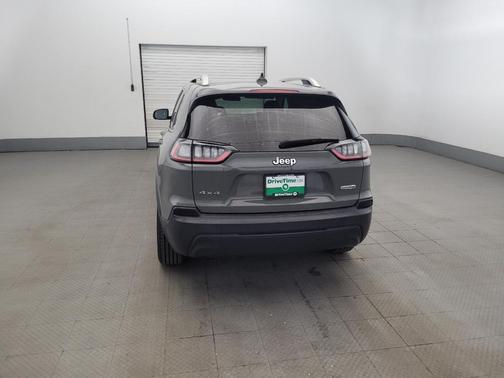 Sting-Gray Clearcoat 2019 Jeep Cherokee Latitude Plus