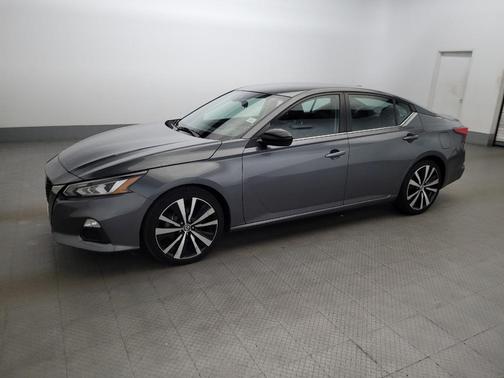 2020 Nissan Altima SR FWD