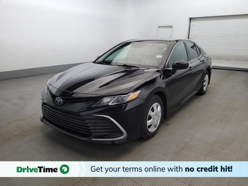 Midnight Black Metallic 2022 Toyota Camry LE