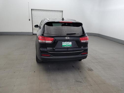 Ebony Black 2018 Kia Sorento LX