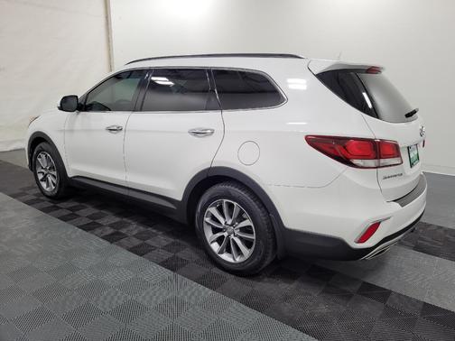 2018 Hyundai SANTA FE SE