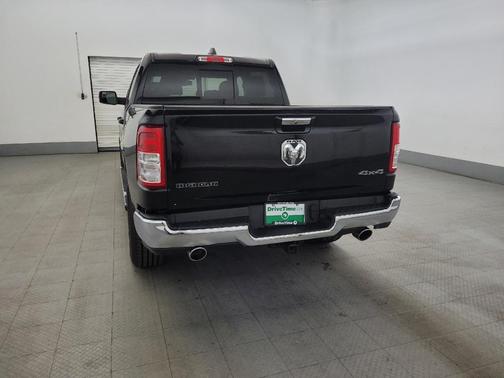 Diamond Black Crystal Pearlcoat 2019 RAM 1500 Big Horn