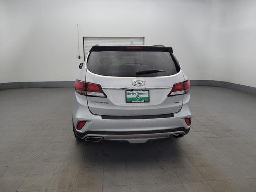 2018 Hyundai SANTA FE SE