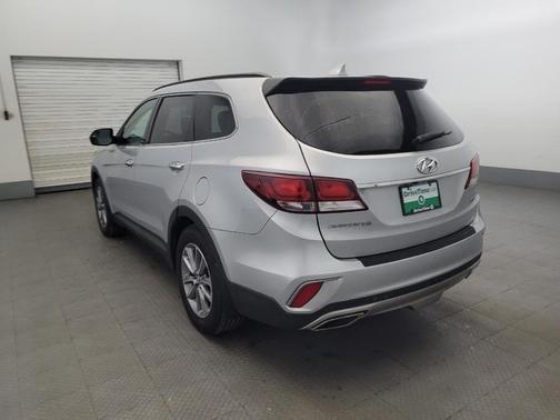 2018 Hyundai SANTA FE SE