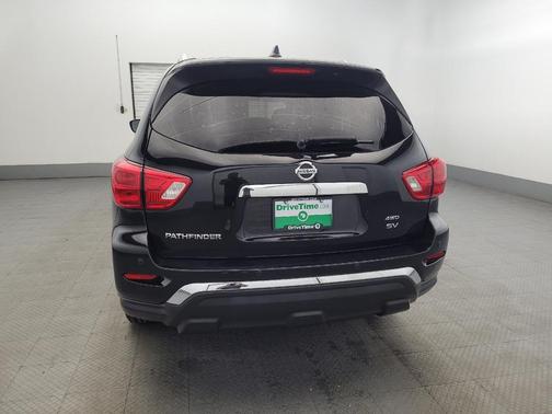 2019 Nissan Pathfinder SV